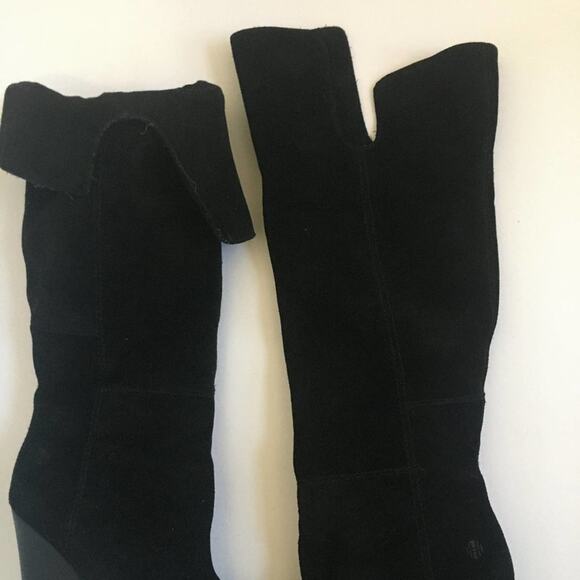 House of Harlow Sillia  Suede Wedge Boot - Picture 3 of 6